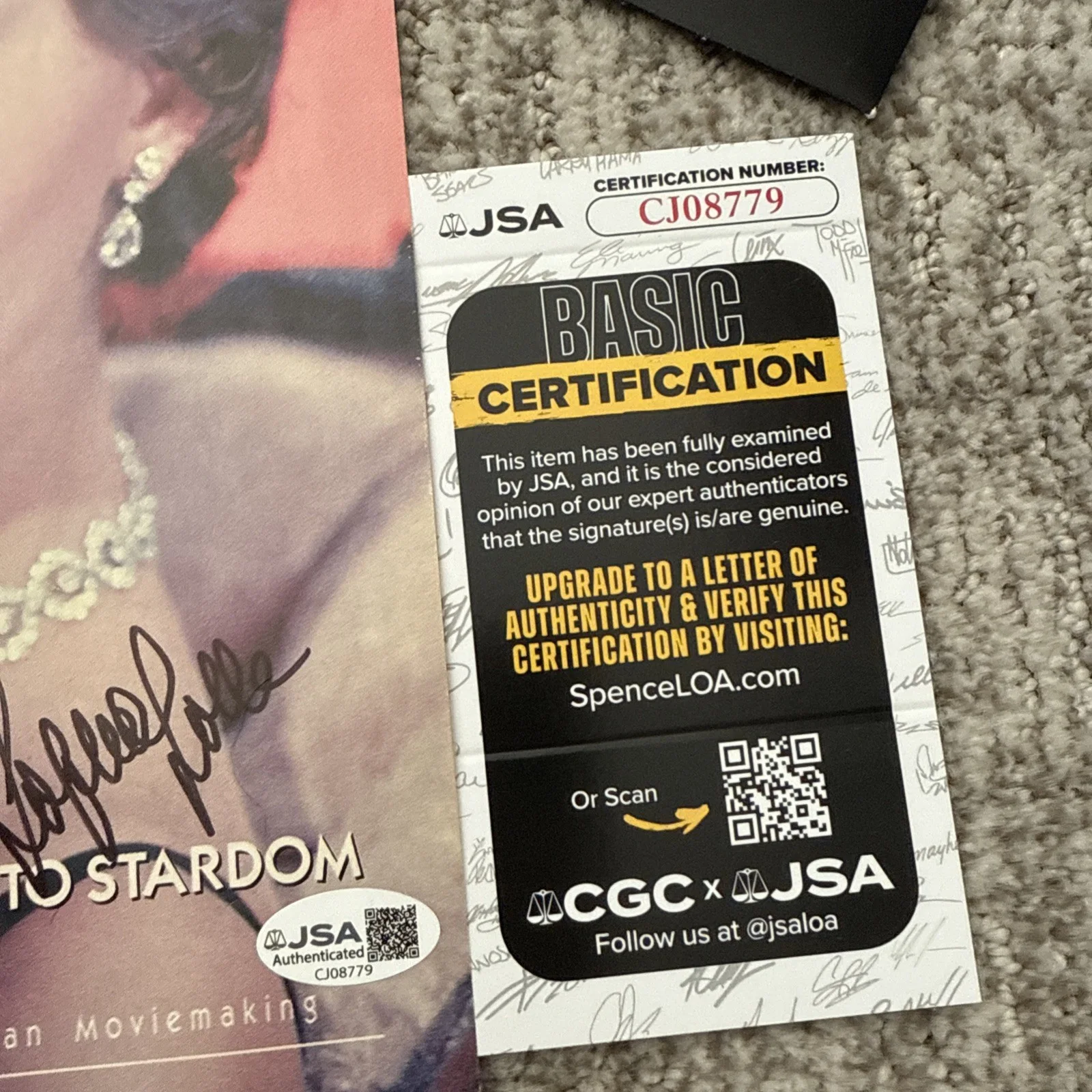 Sophia Loren — Sophia Loren SIGNED Autograph JSA COA Certified Magazine Cover, изображение 3