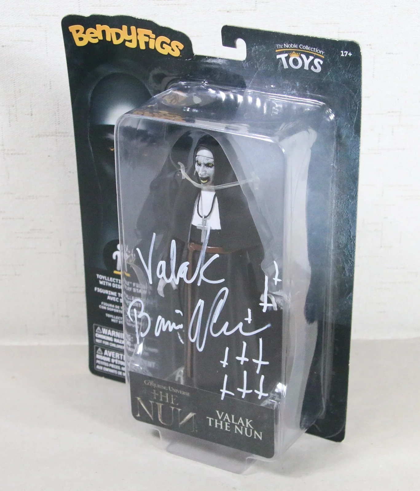 NEW Conjuring Valak The Nun BendyFigs Figure Bonnie Aarons Signed Autograph WOW, изображение 3