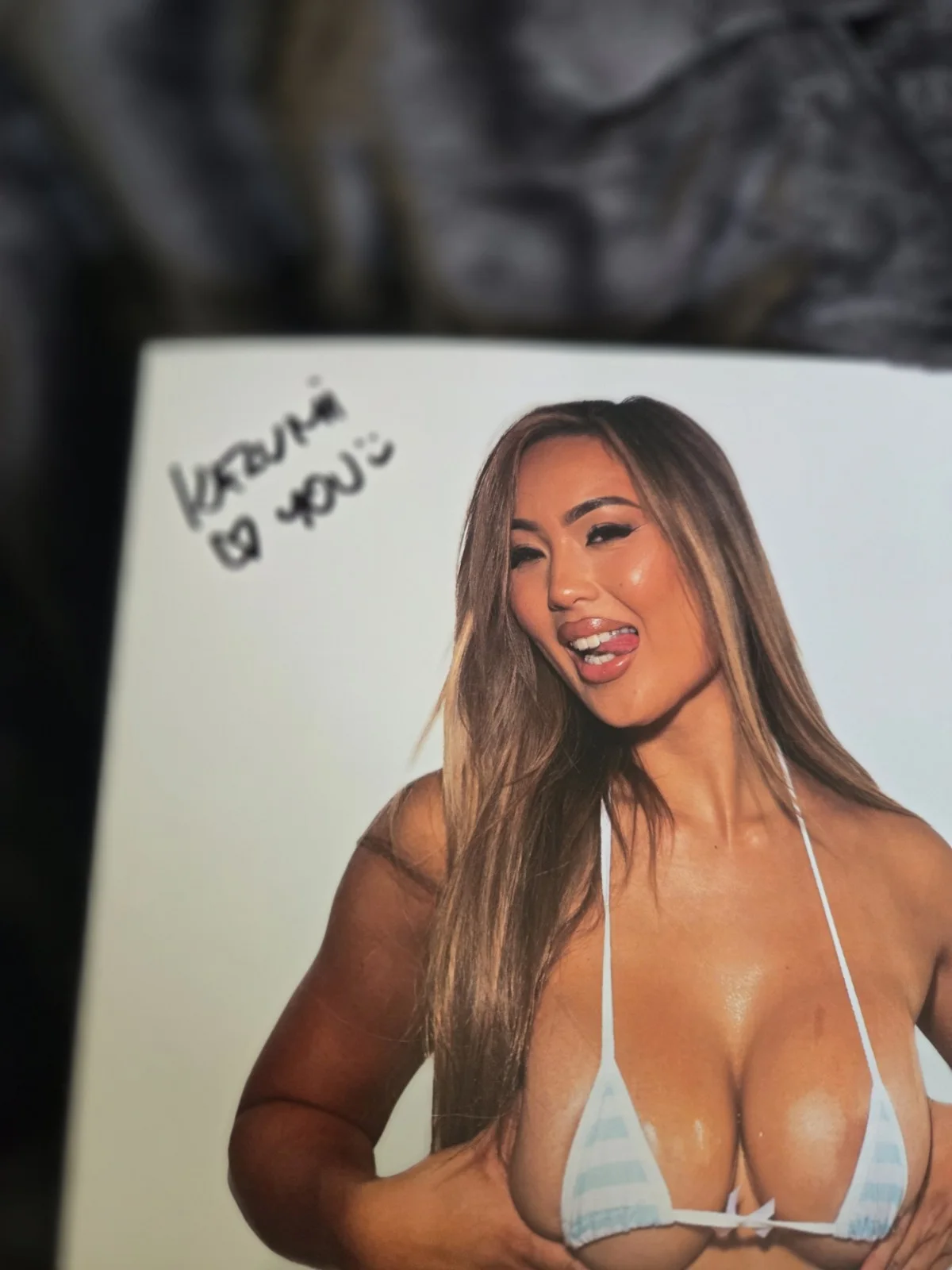 Kazumi Signed Autographed 8x12 Auto X3 Pornhub Promo 2026, изображение 2