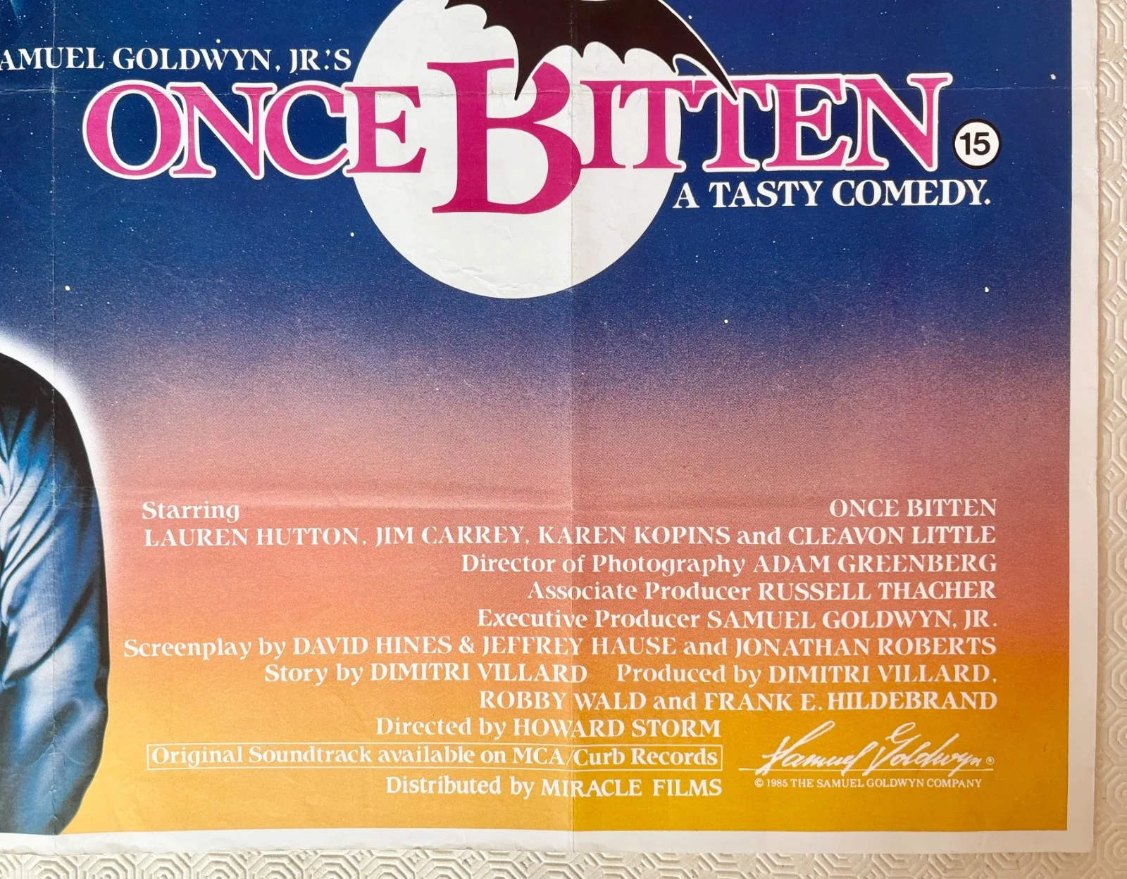 Once Bitten Original 1985 Quad Poster Jim Carrey Lauren Hutton Karen Kopins, изображение 3