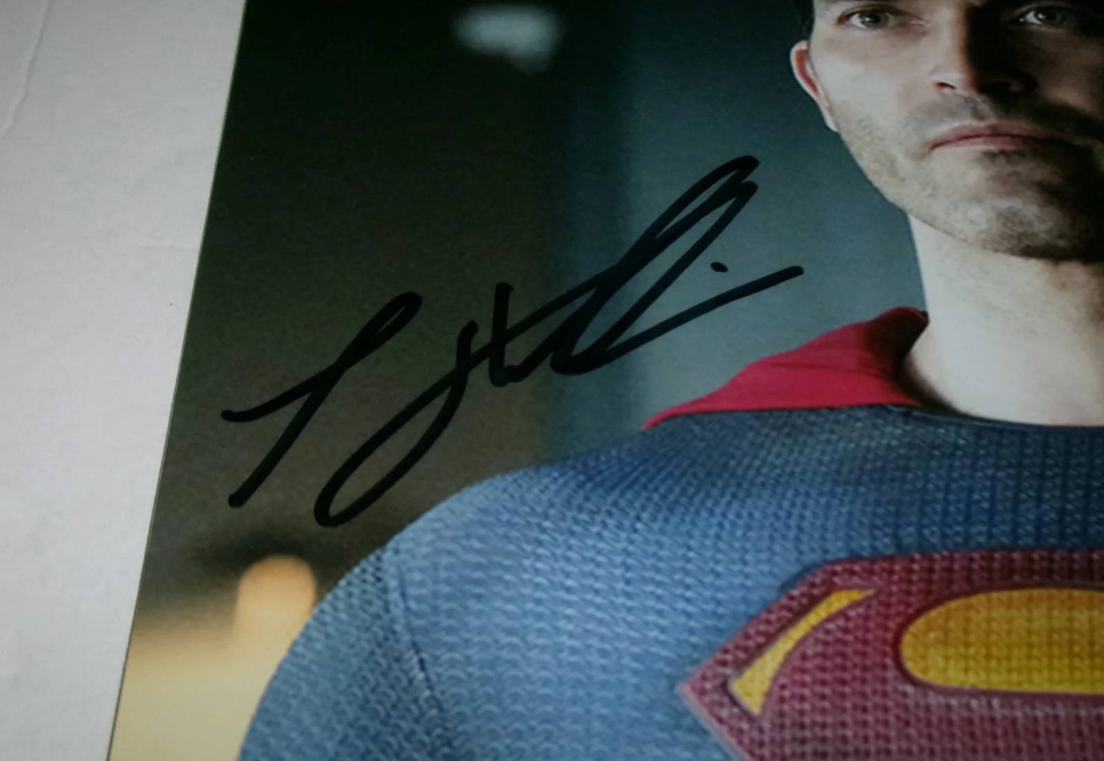 Tyler Hoechlin — Tyler Hoechlin Signed 8x10 Photo JSA CERT Tyler Was Superman On TV's Supergirl, изображение 2
