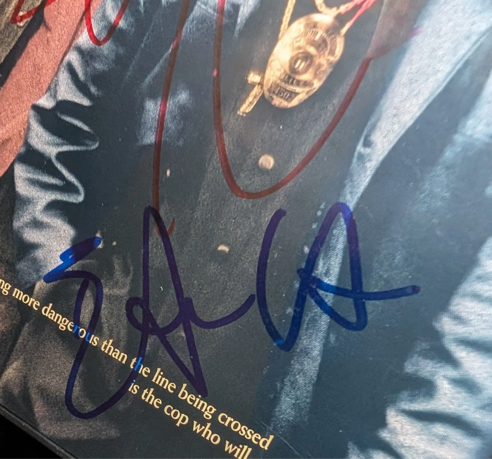 Denzel Washington/ Ethan Hawke — DENZEL WASHINGTON signed autograph TRAINING DAY dvd cover plus ETHAN HAWKE, image 3