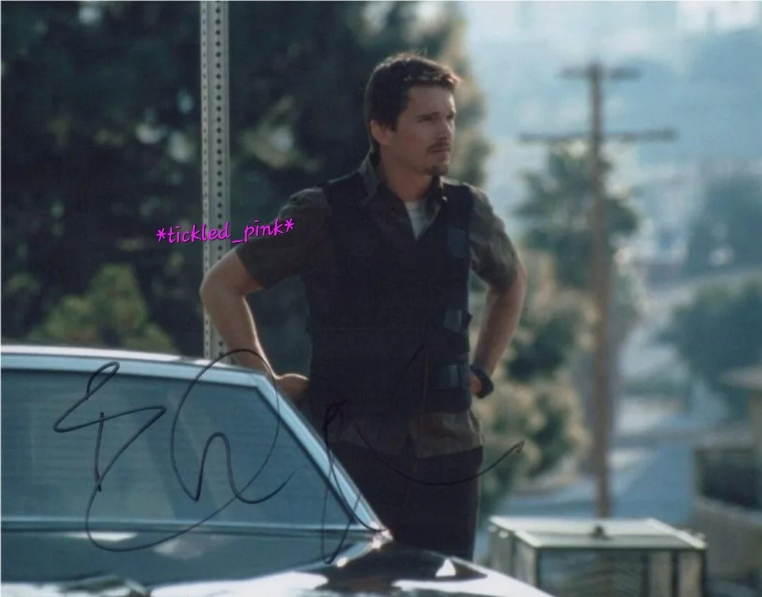 Ethan Hawke — Ethan Hawke-Signed 8x10 Photo wCOA Training Day/Sinister/The Purge/Black Phone