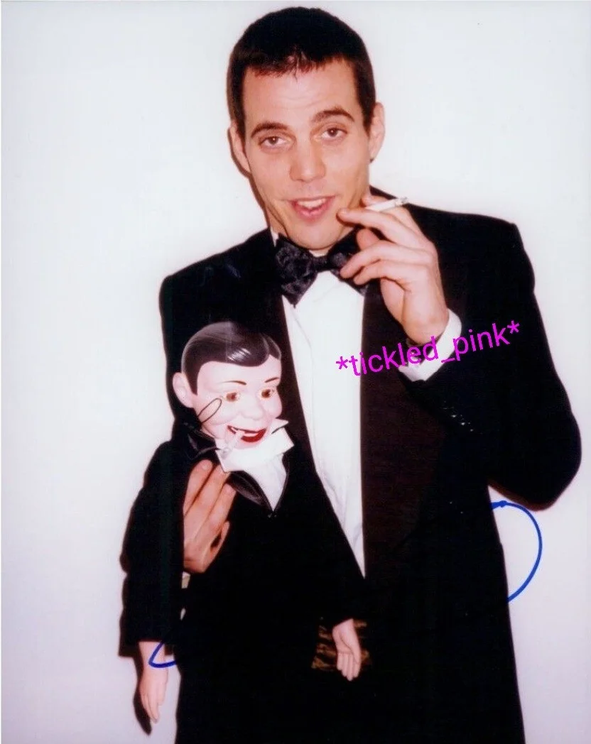 Steve-O — Stunt man Steve-O from t.v's Jackass & Wild Boyz signed 8x10 Photo w/COA