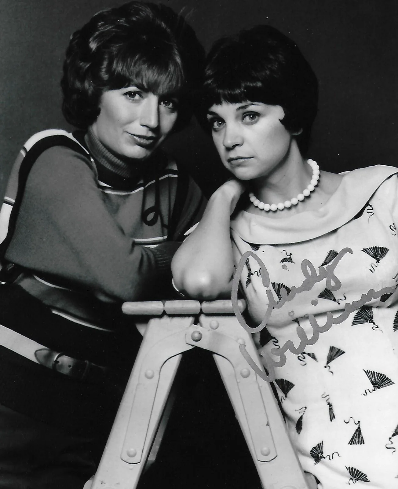 Cindy Williams — Cindy Williams autographed 8x10 photo American Graffiti Actor Movies COA LOOK!