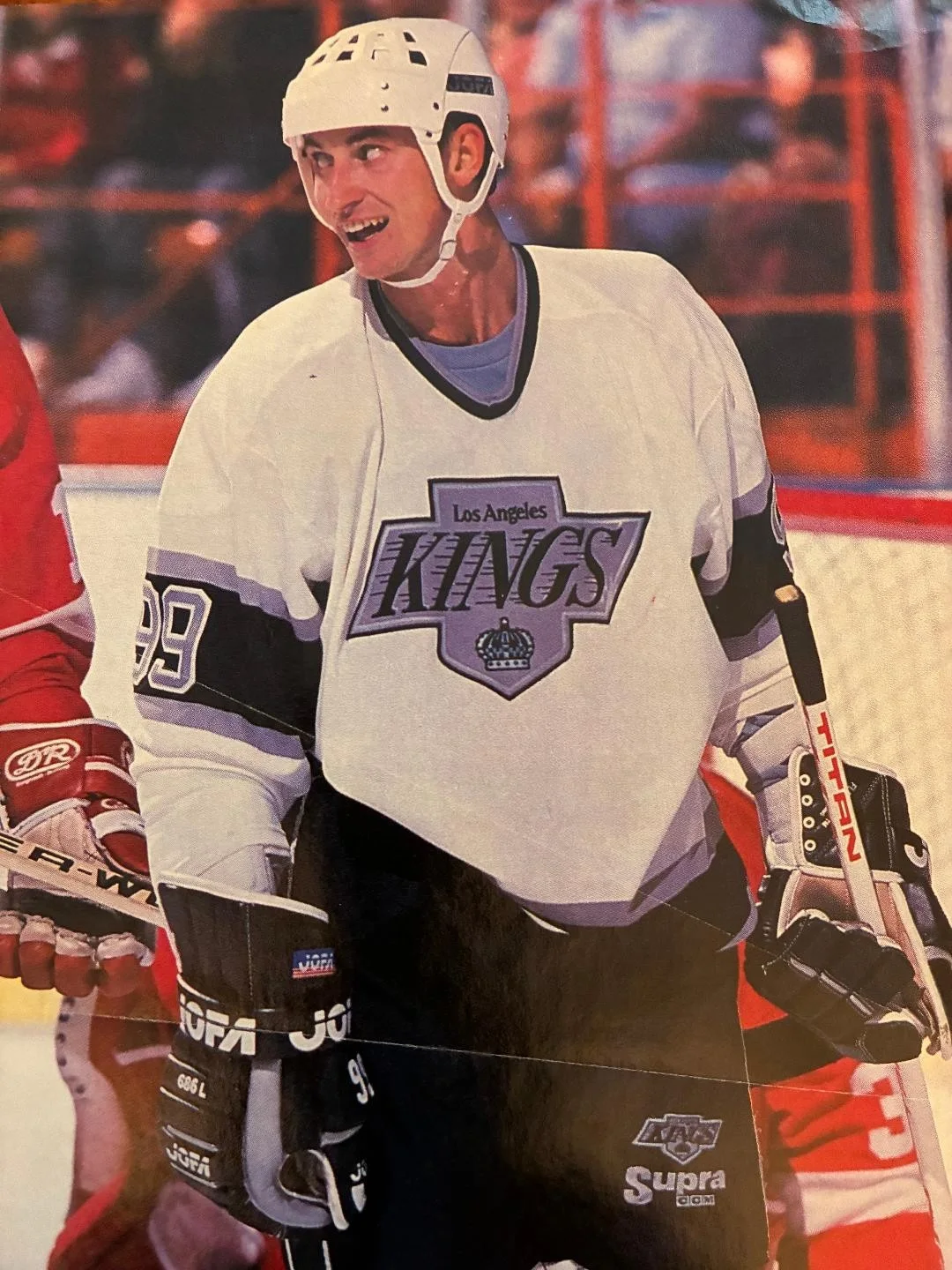 Wayne Gretsky Los Angeles Kings Signed Magazine Page, image 3