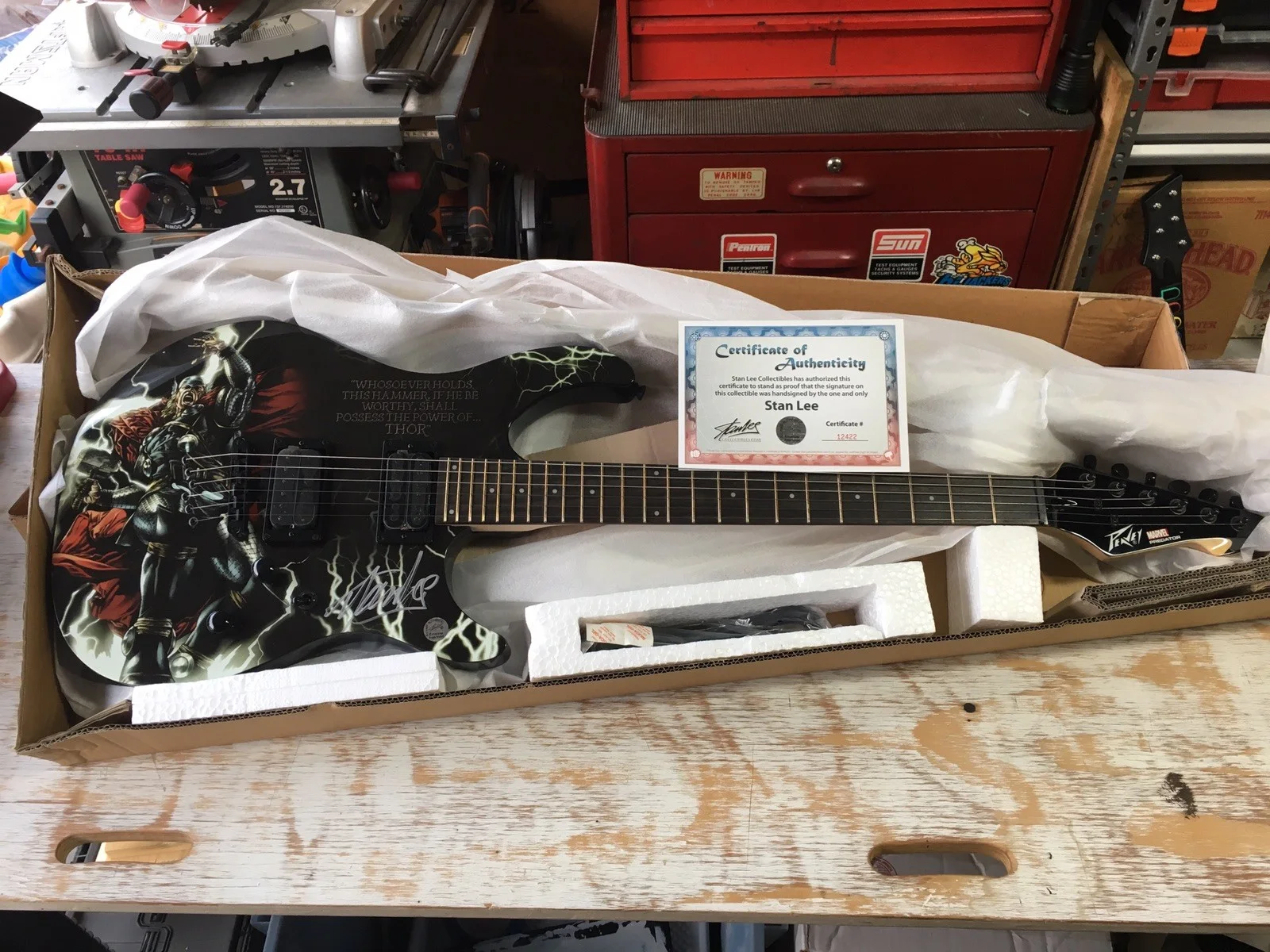 Stan Lee — Peavy Thor Predator Guitar Marvel Series Signed By Stan Lee W/Authentication, image 2