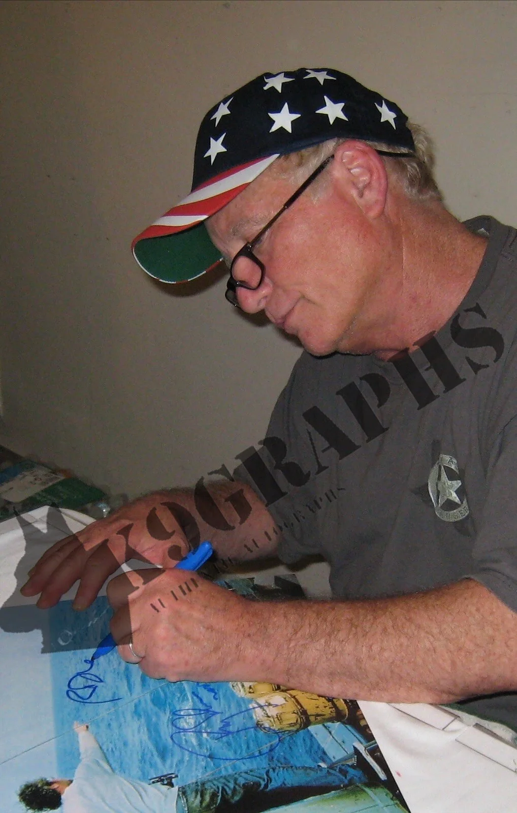 Richard Dreyfuss — Dick Warlock & Richard Dreyfuss JAWS SIGNED Autographed HOOPER 8x10 RARE K9 COA, image 2