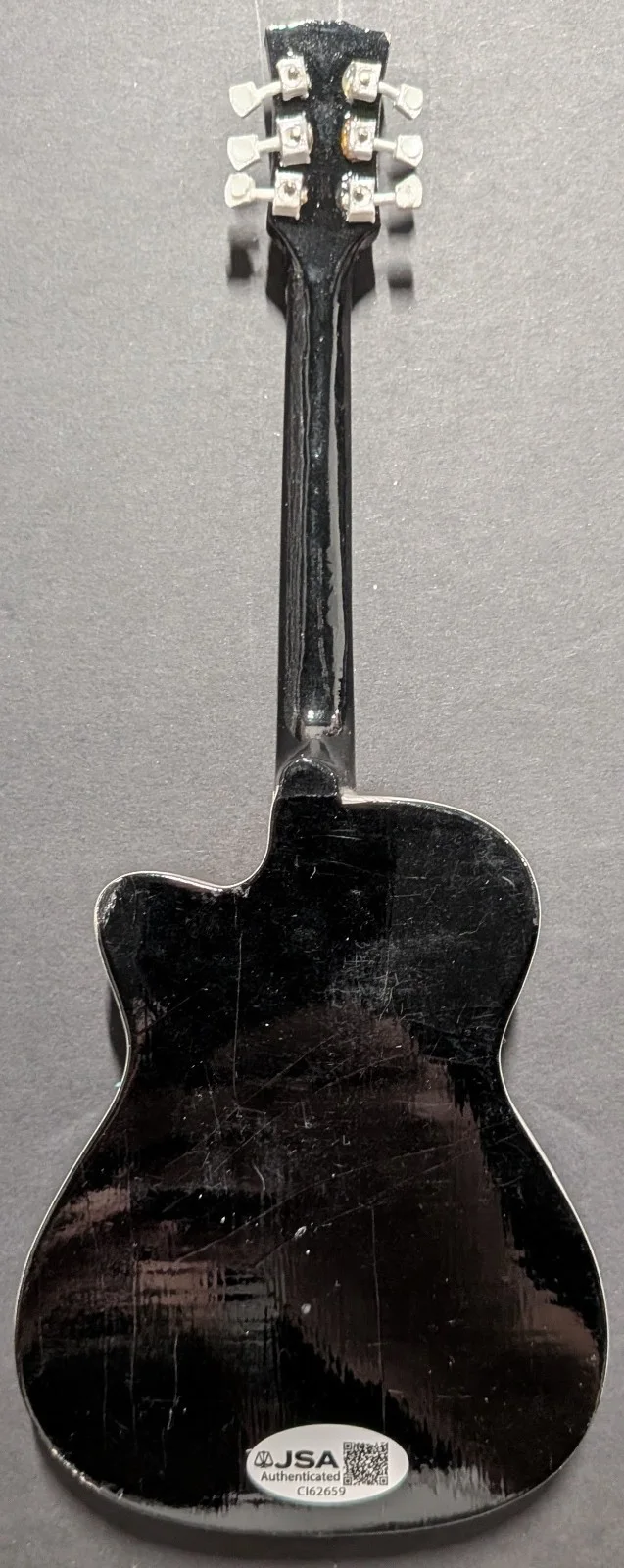 Country Rock Artist Dallas Smith Signed Autographed Mini Guitar JSA Default, изображение 3