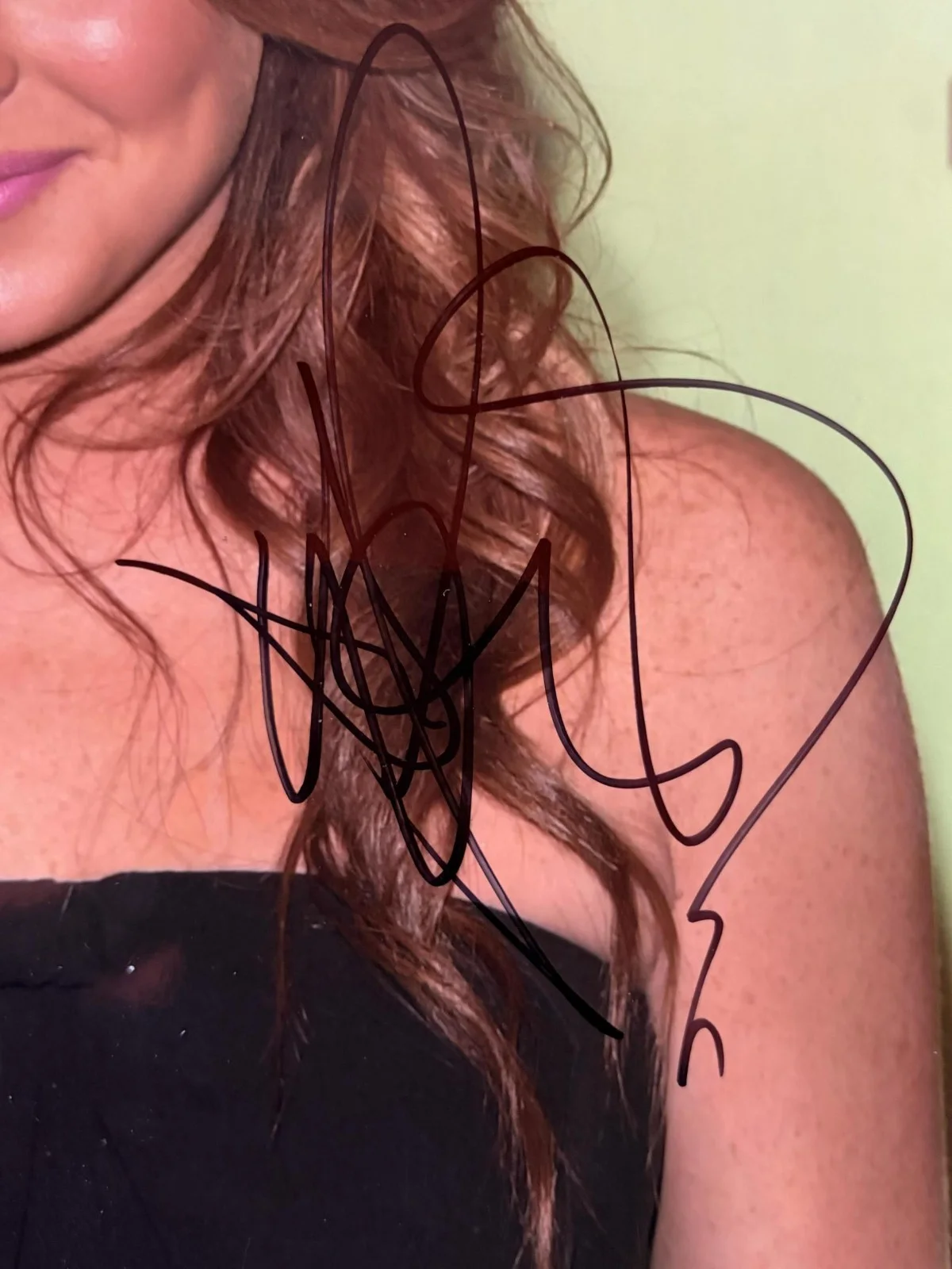 Lindsay Lohan — LINDSAY LOHAN SIGNED AUTOGRAPHED 8X10 PHOTO MEAN GIRLS THE PARENT TRAP JSA COA, изображение 2