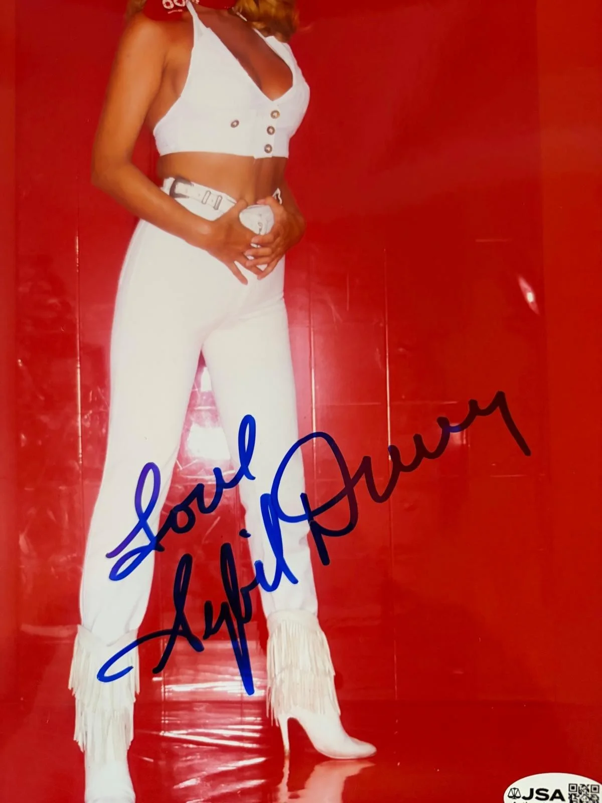 SYBIL DANNING — SYBIL DANNING SIGNED AUTOGRAPH 8X10 PHOTO THE THREE MUSKETEERS HALLOWEEN JSA COA, image 2