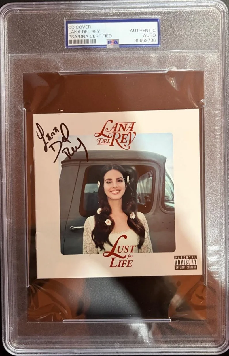 Lana Del Rey — LANA DEL REY SIGNED CD COVER ENCAPSULATED PSA SUMMERTIME SADNESS BORN TO DIE I