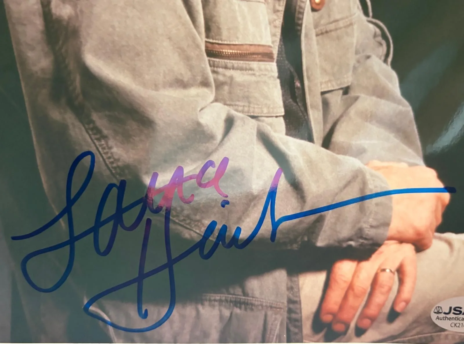 Lance Henriksen — LANCE HENRIKSEN SIGNED AUTOGRAPHED 8X10 PHOTO RARE ALIENS TERMINATOR JSA COA, изображение 2