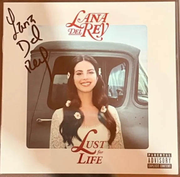Lana Del Rey — LANA DEL REY SIGNED CD COVER ENCAPSULATED PSA SUMMERTIME SADNESS BORN TO DIE H, изображение 2