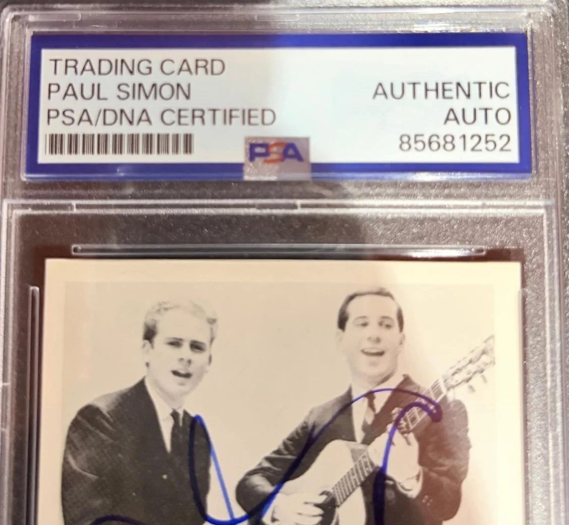 Paul Simon — PAUL SIMON SIGNED TRADING CARD ENCAPSULATED PSA GARFUNKEL SILENCE THE BOXER, изображение 3