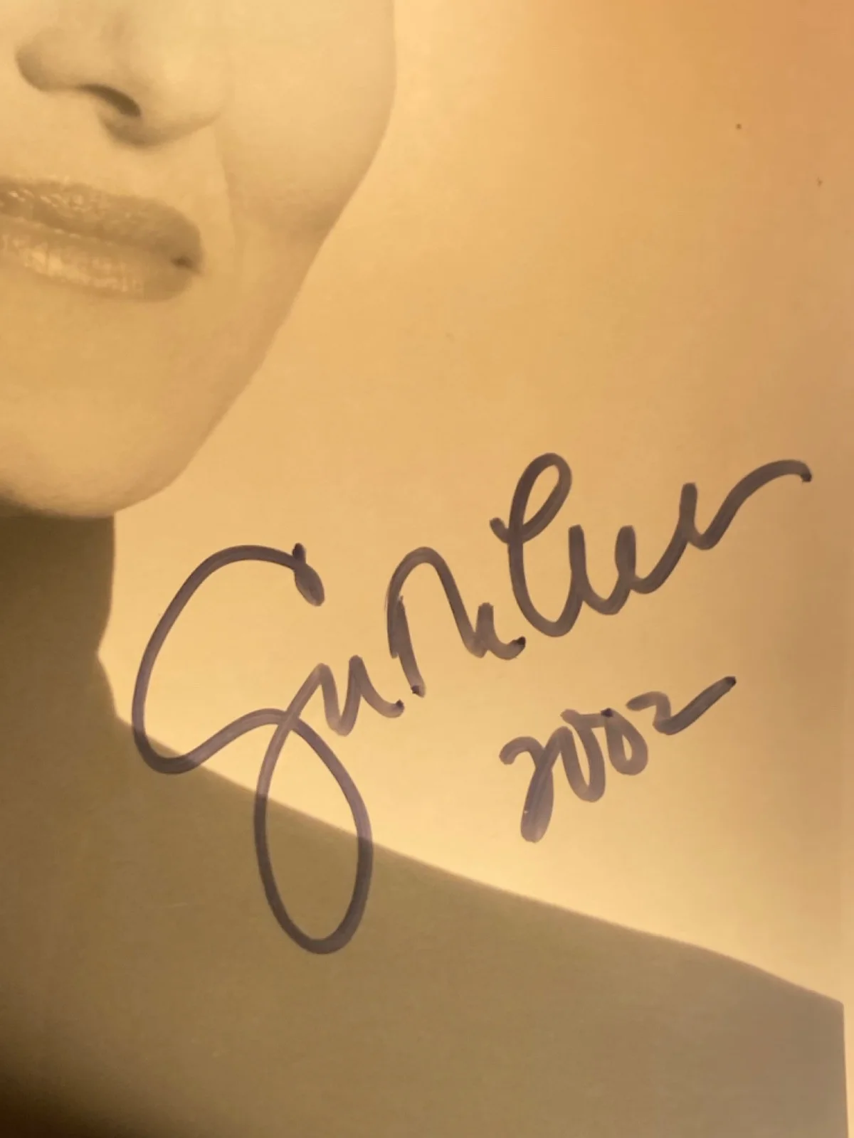 Hand SIGNED Cynthia McFadden 7x9 (2000) ABC News Press Photo - TV Host, etc, image 5