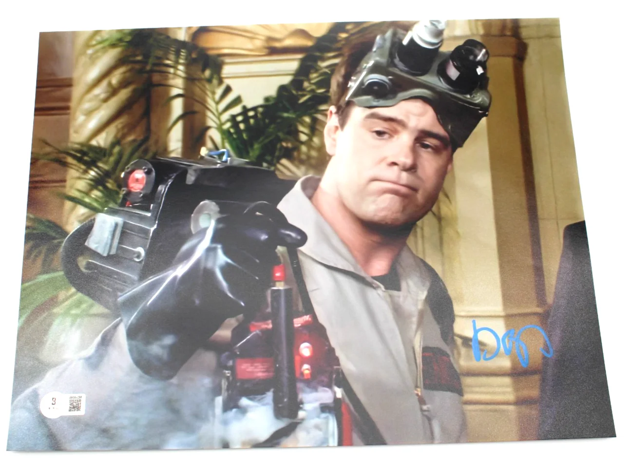 Dan Aykroyd — Dan Aykroyd Signed Ghostbusters Ray Stantz 11x14 Photo w/Beckett COA 4W094298, image 2