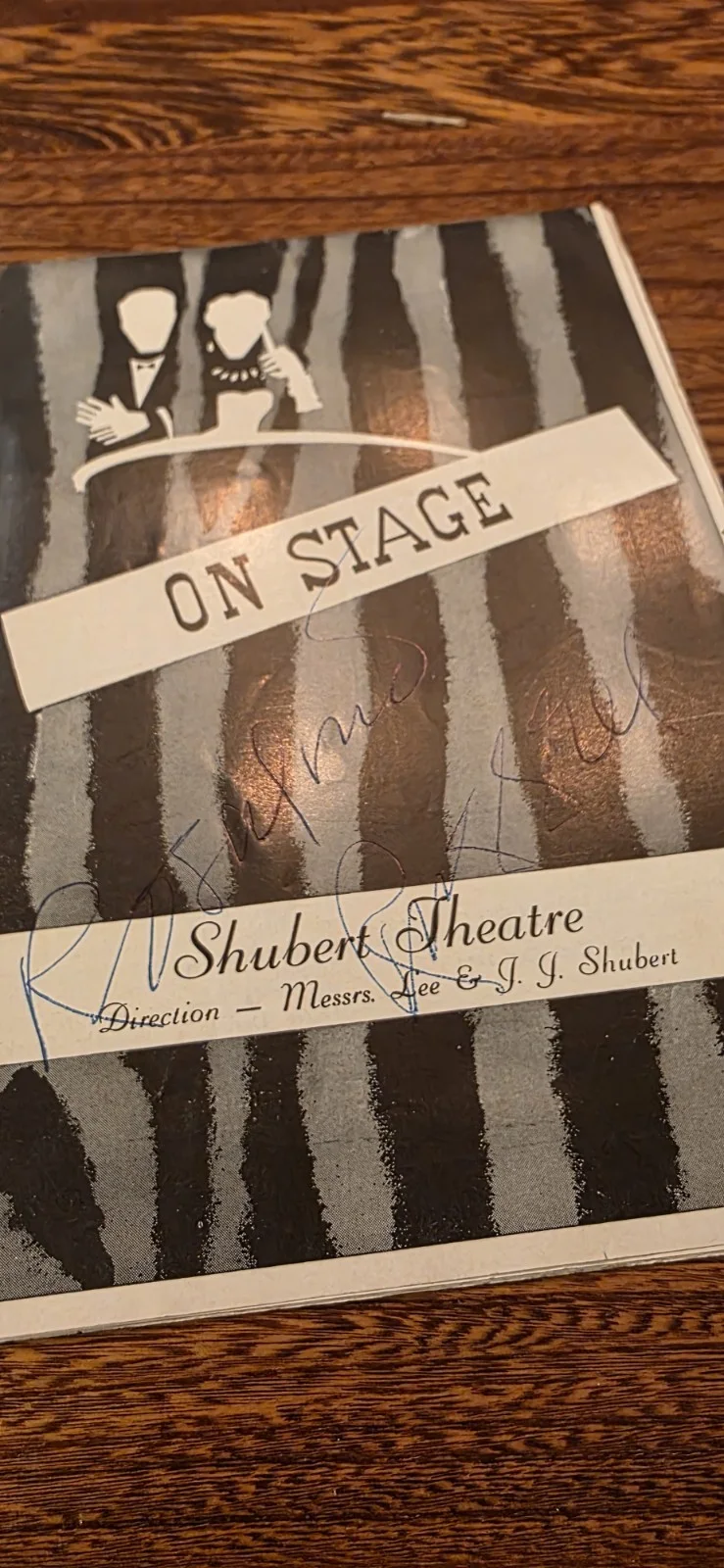 Rosalind Russell — Rosalind Russell Signed 1953 Wonderful Town Playbill, изображение 2