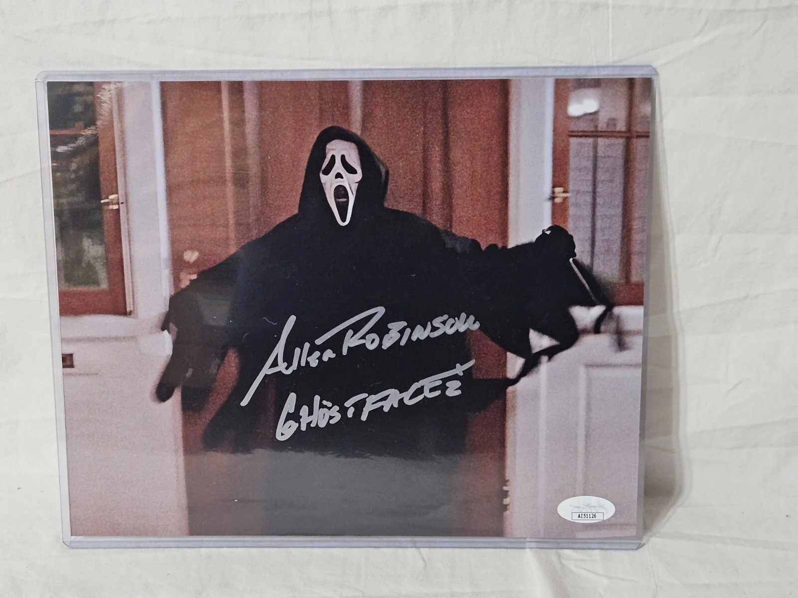 Allen Robinson — Allen Robinson Signed 8x10 Photo. Scream 2 Stunts. Horror. Ghostface Auto. JSA.