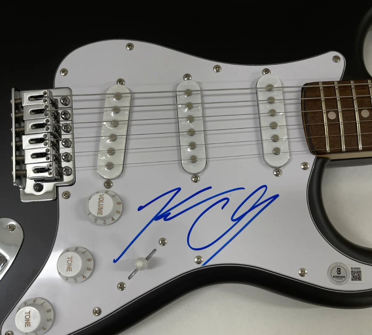 Kenny Chesney Signed Fender Stratocaster Electric Guitar Autograph Beckett, image 3