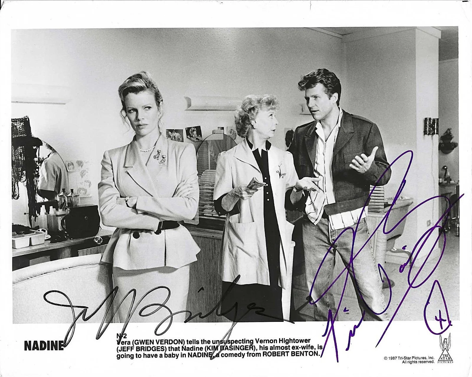 KIM BASSINGER, JEFF BRIDGES — KIM BASINGER & JEFF BRIDGES SIGNED 8x10 BLACK WHITE PHOTO "NADINE"