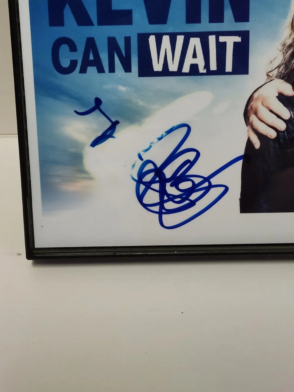 Leah Remini Autographed Handsigned Framed 4×6 Photo* Guaranteed Authentic COA, image 2