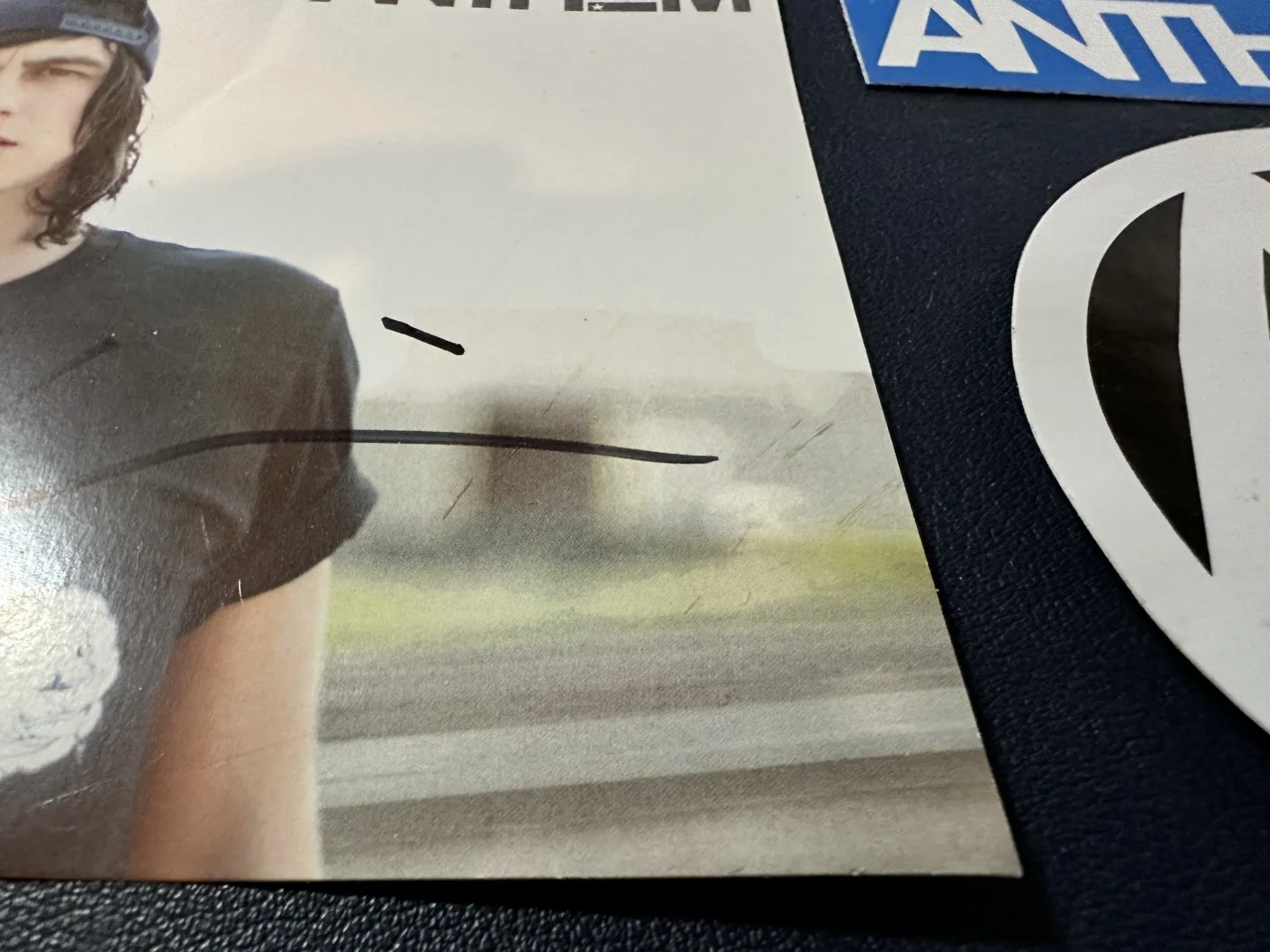 Kellin Quinn Anthem Made Autographed Photo And 2 Stickers - 1 blue and 1 round, изображение 4