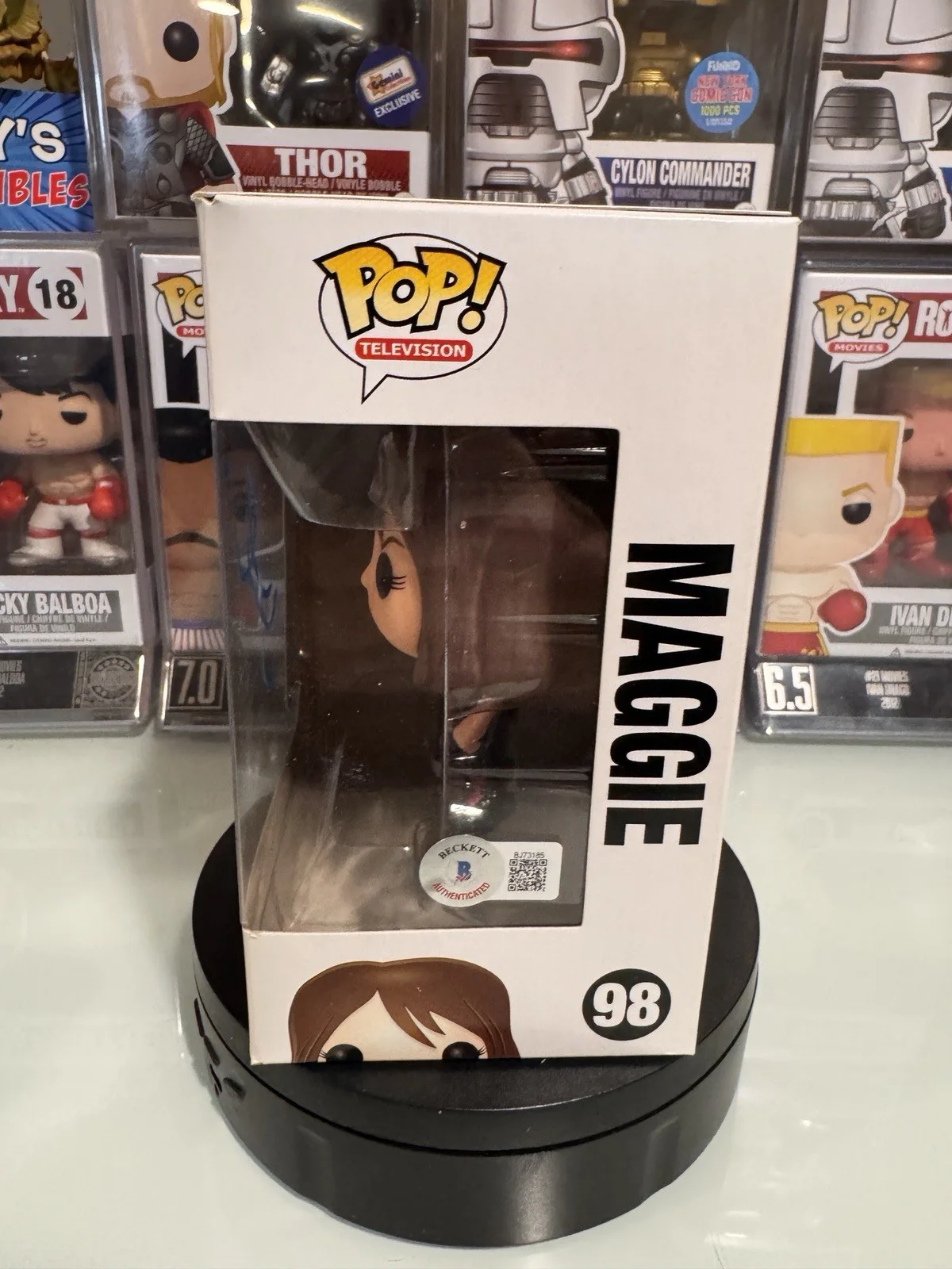 Lauren Cohan — Lauren Cohan Signed Autograph The Walking Dead Maggie Rhee Funko Pop Beckett COA, image 3