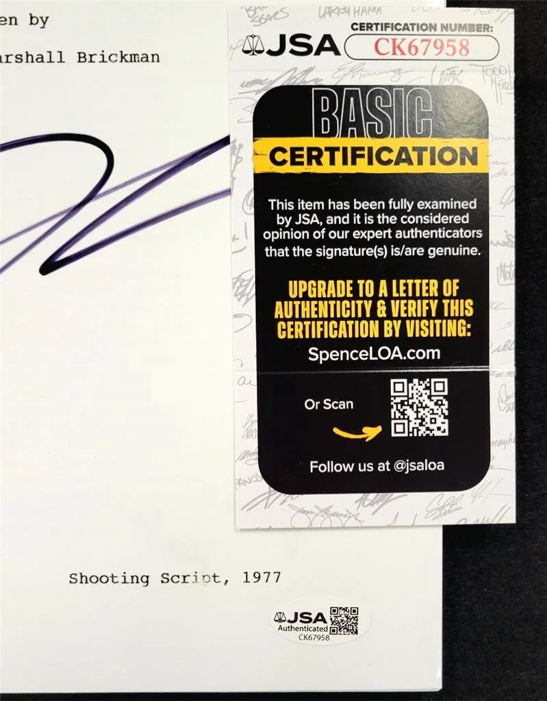 Diane Keaton — Diane Keaton signed Annie Hall full movie script autograph ~ JSA, image 2