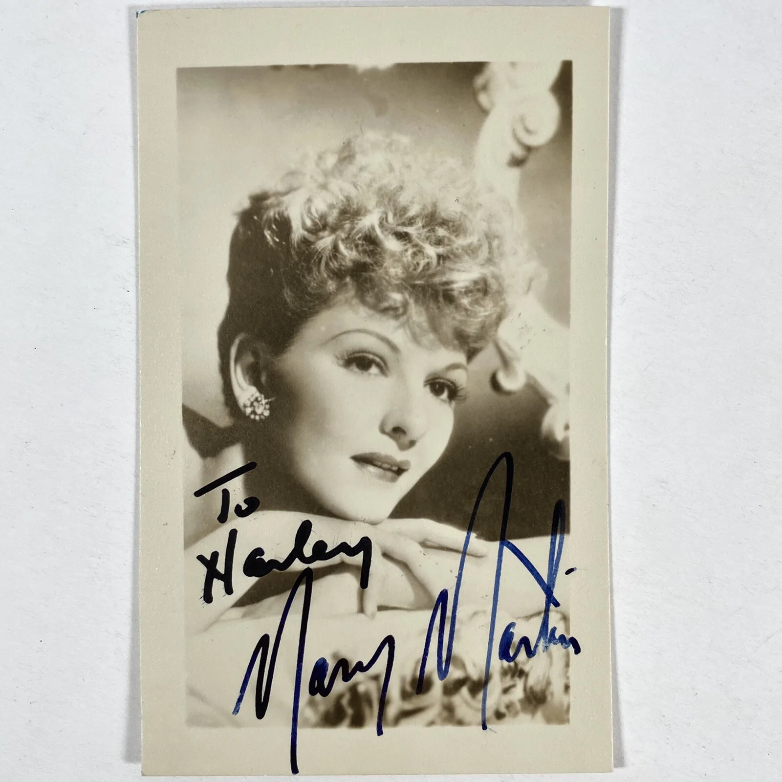 Mary Martin — Mary Martin Signed Autographed Vintage Photo Peter Pan Broadway Theater Actress