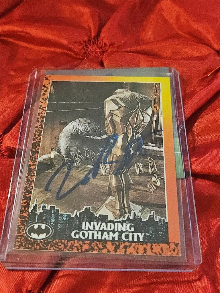 TIM BURTON — TIM BURTON HAND SIGNED AUTOGRAPHED BATMAN CARD INVADING GOTHAM CITY 74 1992 COA, изображение 5