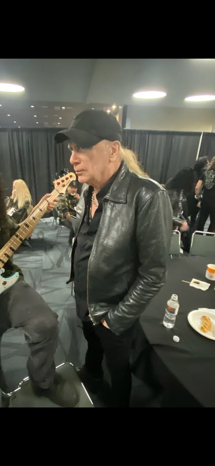 GFA Mr. Big Band Bassist * BILLY SHEEHAN * Signed 8x10 Photo COA, image 2