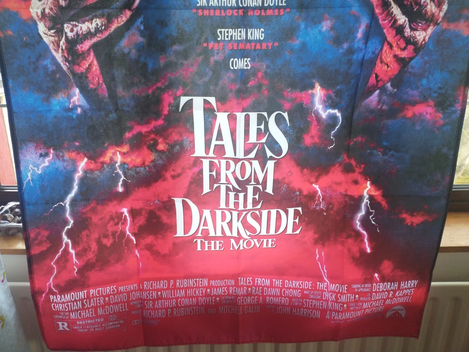 Tales from the Darkside: The Movie, Promo Artwork 1990 Film as a Large Flag, изображение 5
