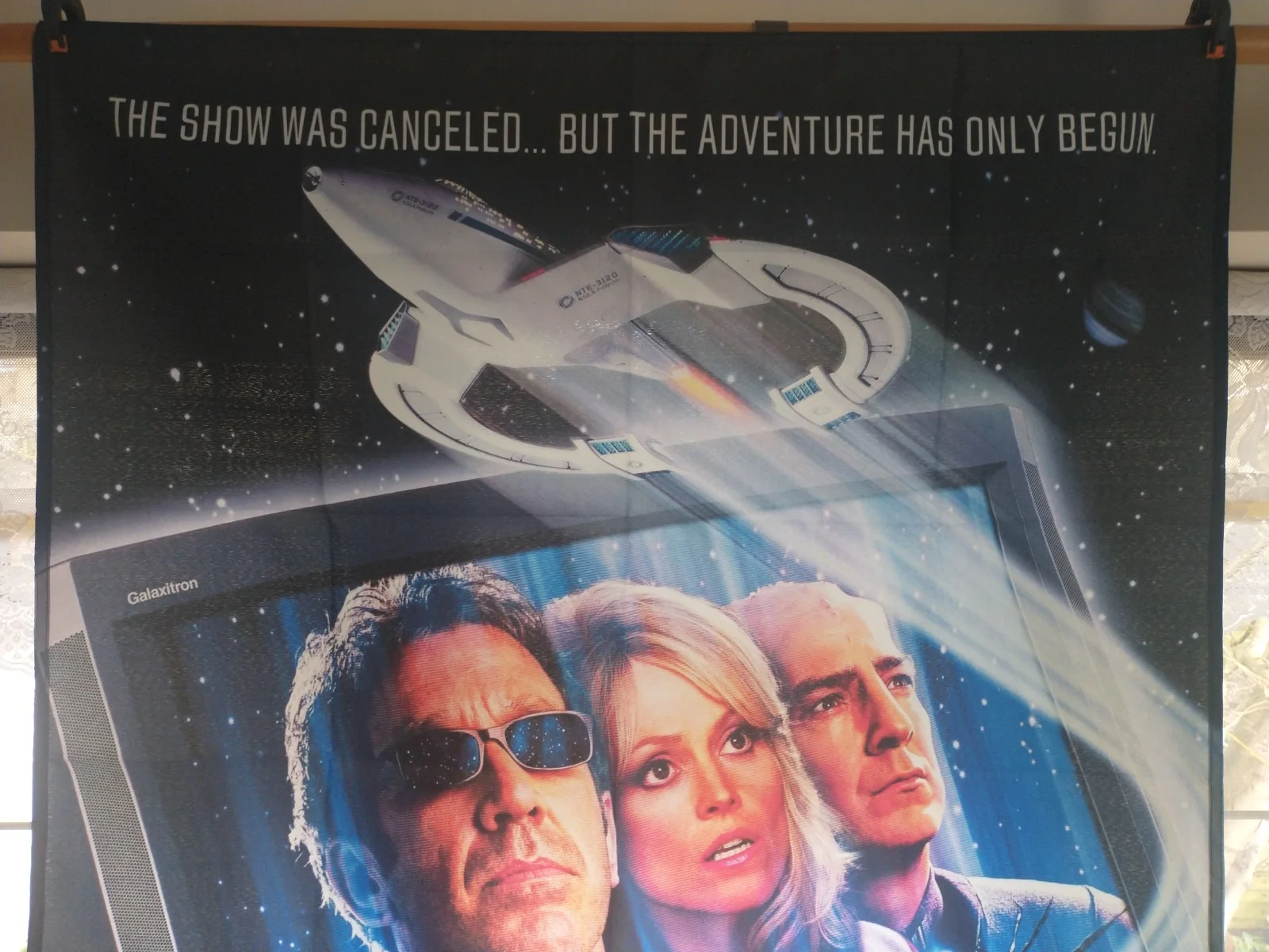 Galaxy Quest - Promotional Poster Artwork of the 1999 Film as a Large Flag, изображение 2