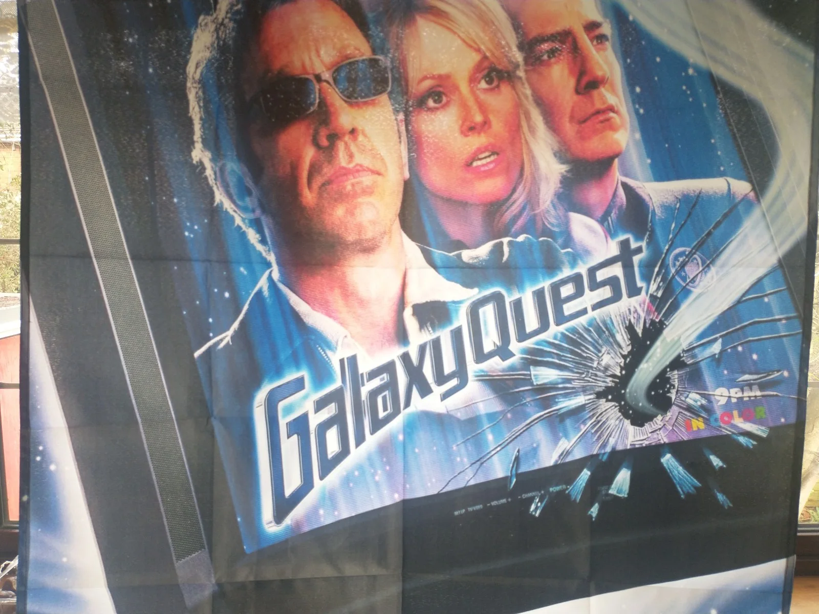Galaxy Quest - Promotional Poster Artwork of the 1999 Film as a Large Flag, изображение 4