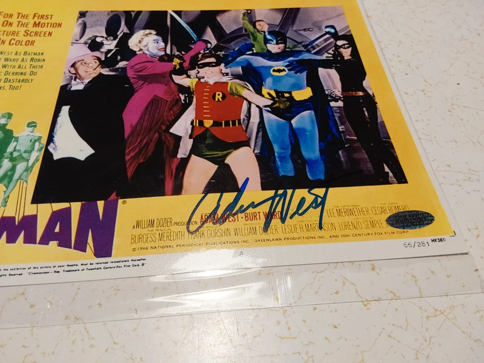 Adam West — Adam West Signed Autographed Batman 8x10 Promo Photo Autograph 1966 TV Series, изображение 3