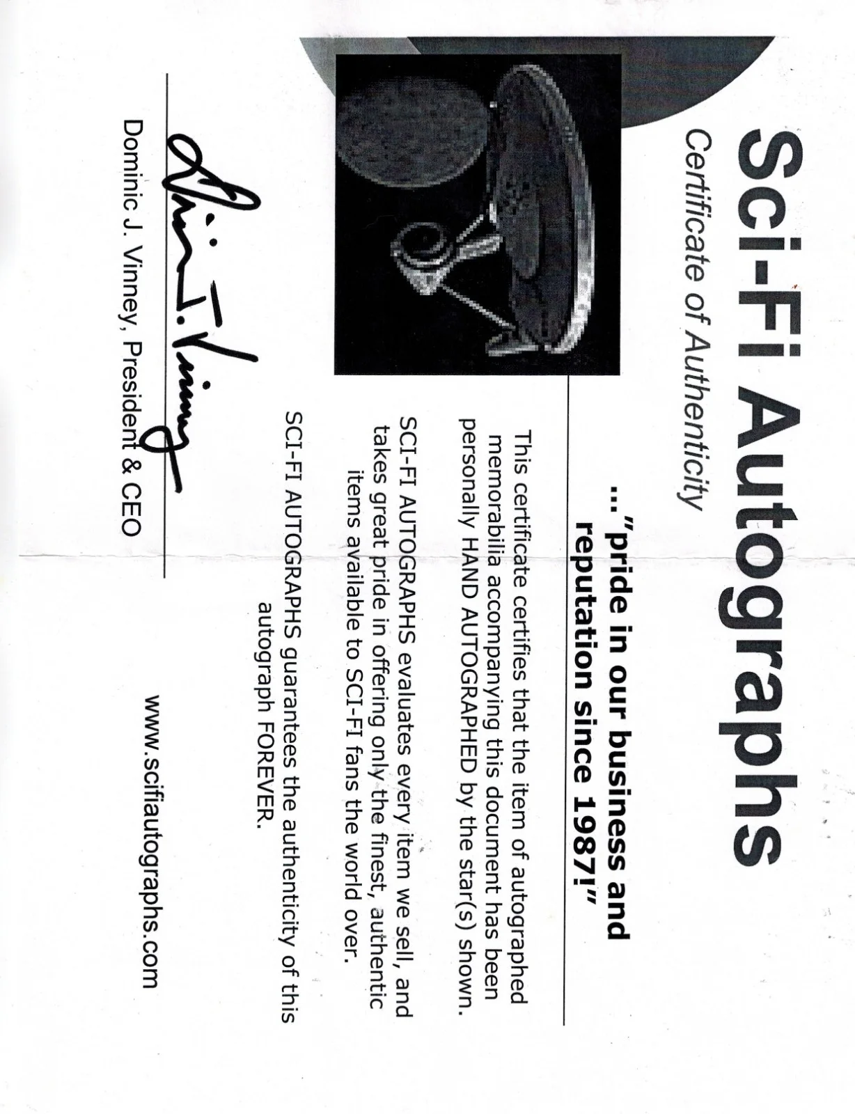DeFOREST KELLY - STAR TREK ORIGINAL AUTOGRAPH - 8X10 PHOTO - MINT WITH COA, изображение 3