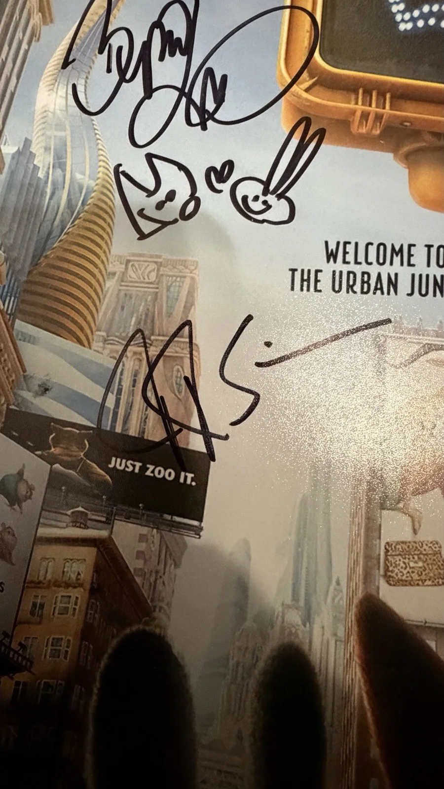 J.K.Simmons — Zootopia 2 Signed Disney 11x14 Photo JK Simmons, Nate Torrance + Autographed, изображение 3