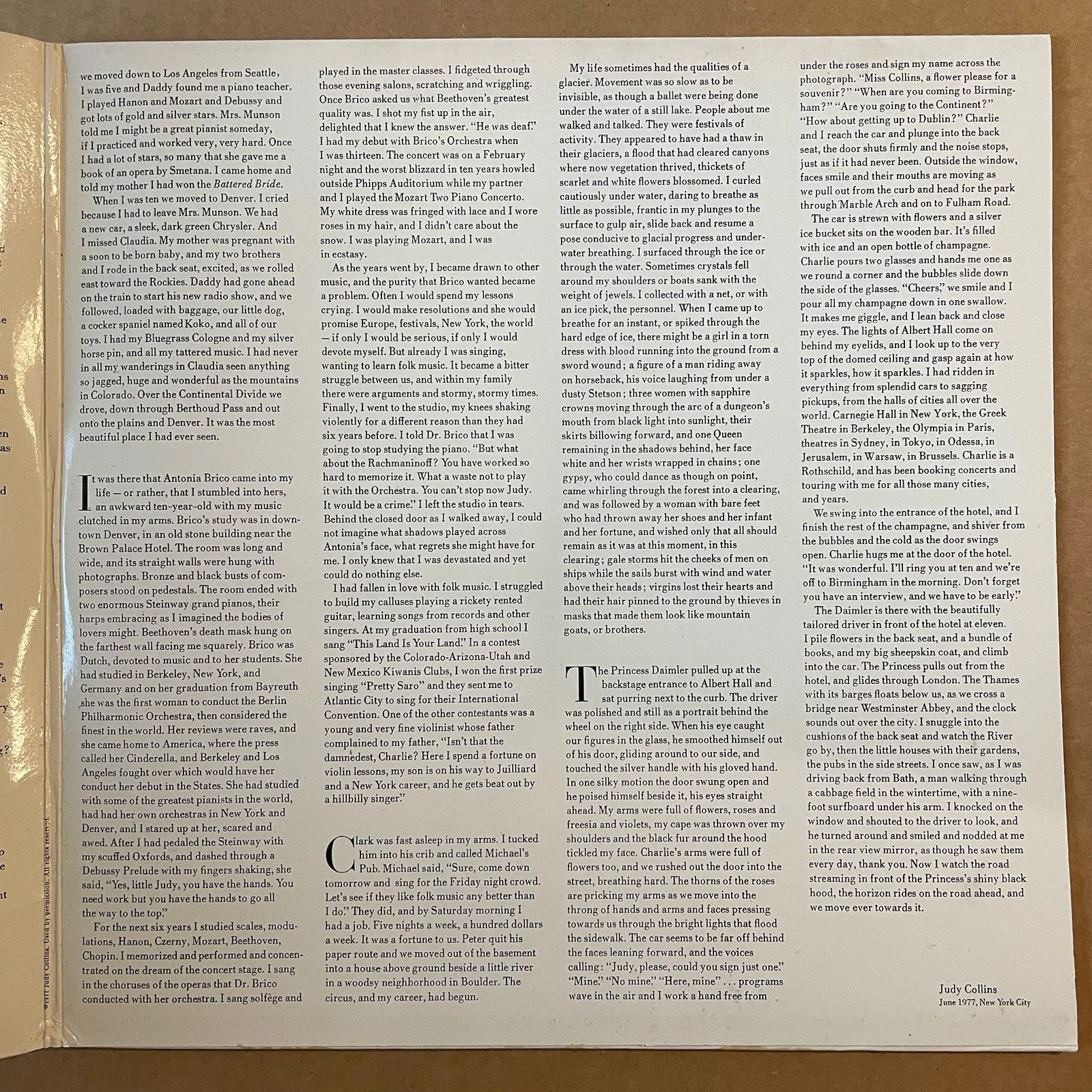 Judy Collins Signed Autographed So Early In The Spring Album Cover Vinyl Record, изображение 3