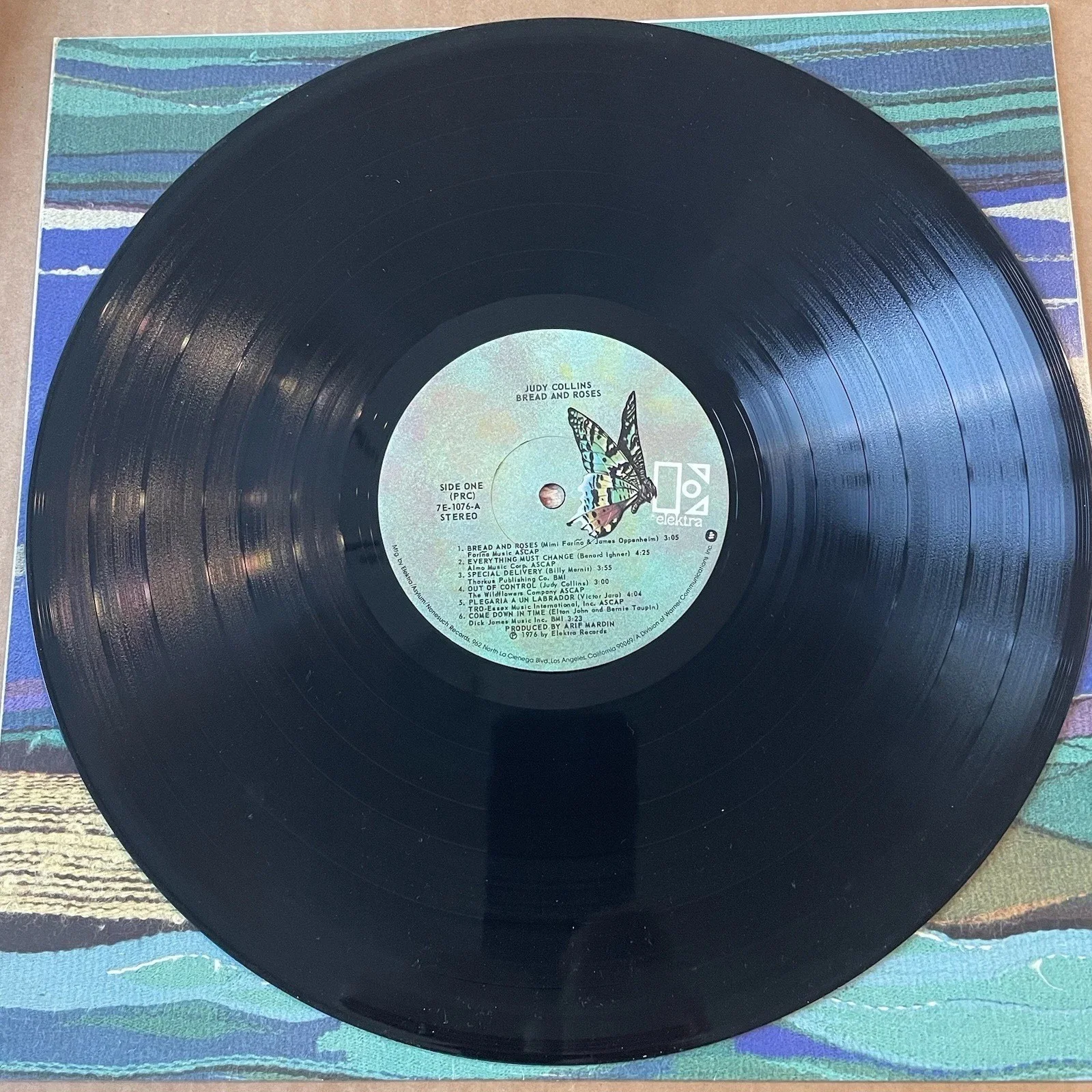 Judy Collins Signed Autographed Bread & Roses Record Album Vinyl, image 4