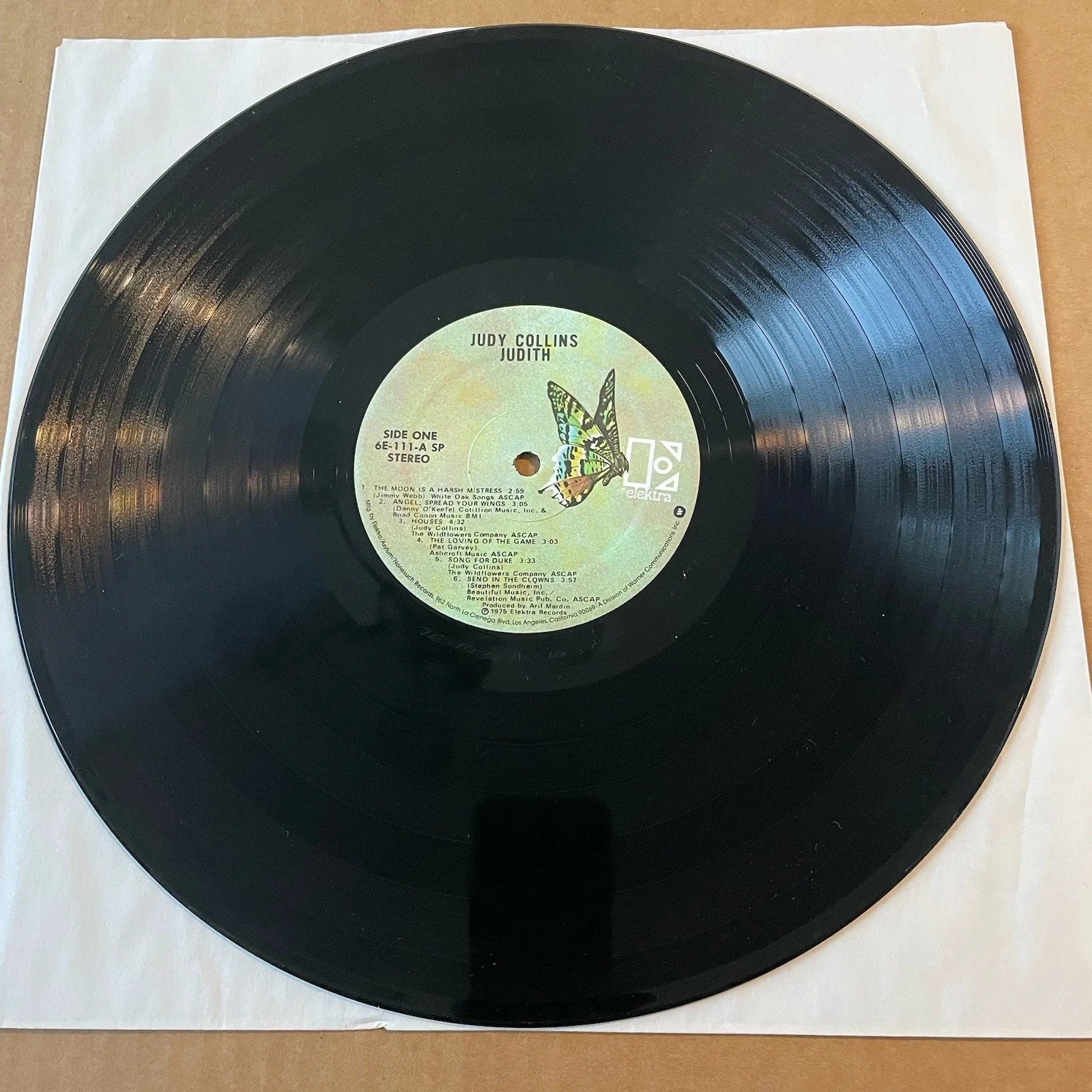 AUTOGRAPHED JUDY COLLINS SIGNED JUDITH VINYL ALBUM RECORD AUTOGRAPH, изображение 4