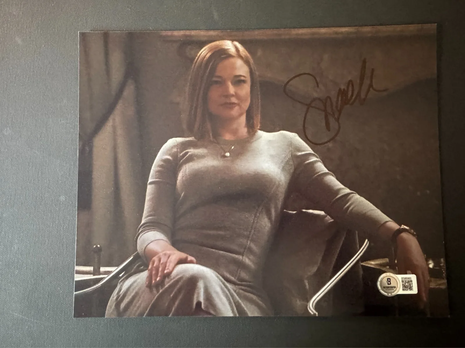 Sarah Snook — Sarah Snook Rare! autographed signed Succession Shiv 8x10 photo Beckett BAS coa