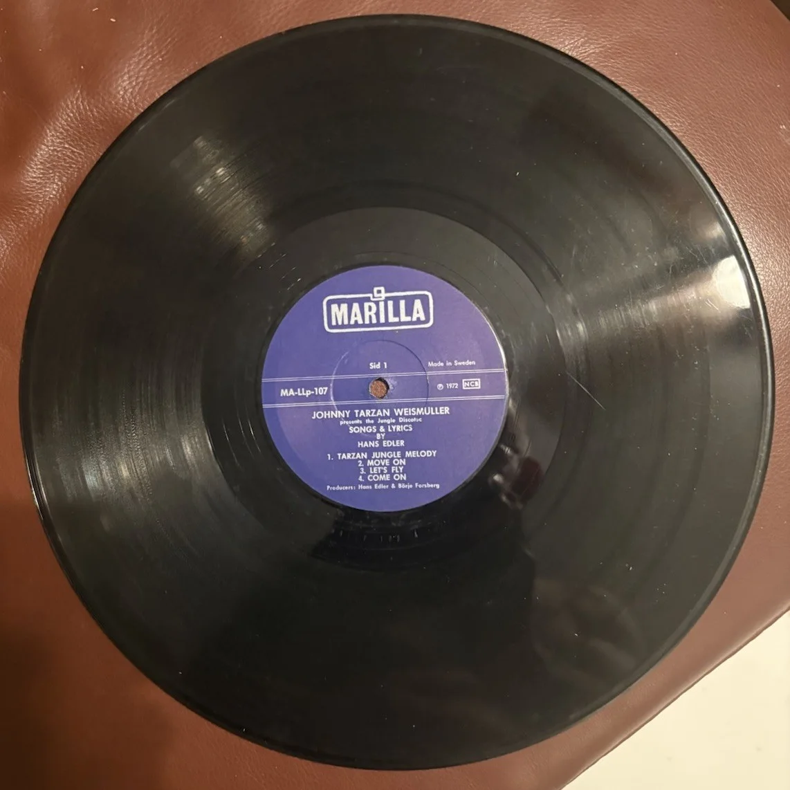 Very Rare Autographed Record Album By ￼ JOHNNY WEISSMULLER JUNGLE DISCOTHEQUE, image 4