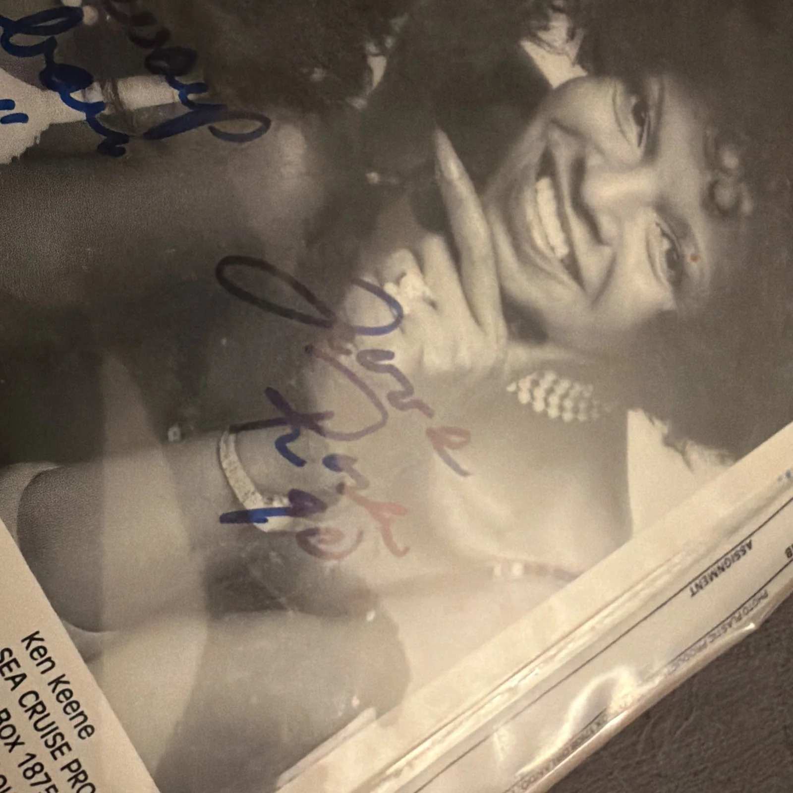 The Dixie Cups Signed Photo Autograph – All 3 Members Vintage B&W Promo, изображение 4