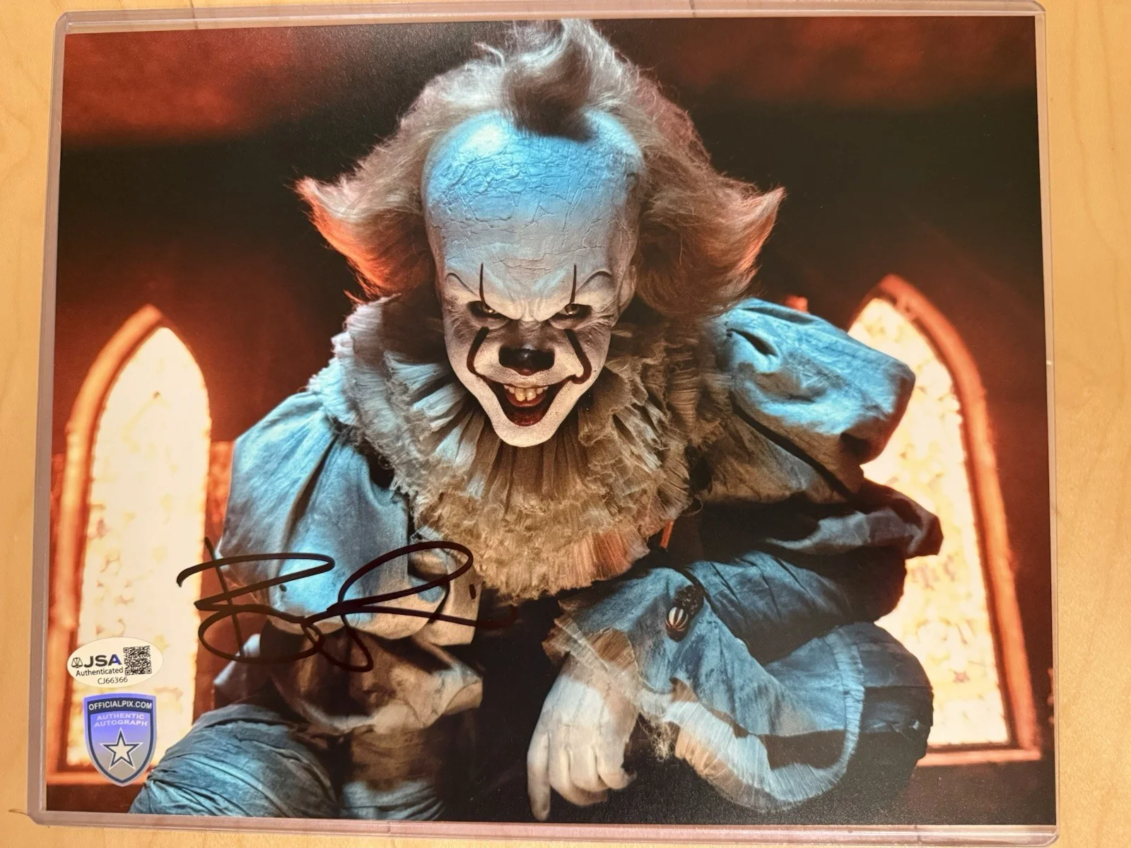 Bill skarsgard — Bill Skarsgard Signed Autographed 8x10 Pennywise IT Official Pics JSA￼