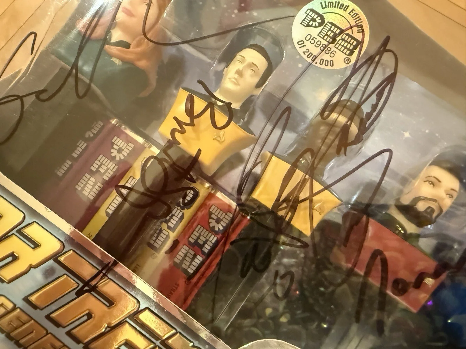 Complete Star Trek next generation cast — Complete Cast Star Trek TNG Hand Signed Autographed PEZ Holder Rare ! JSA, image 4