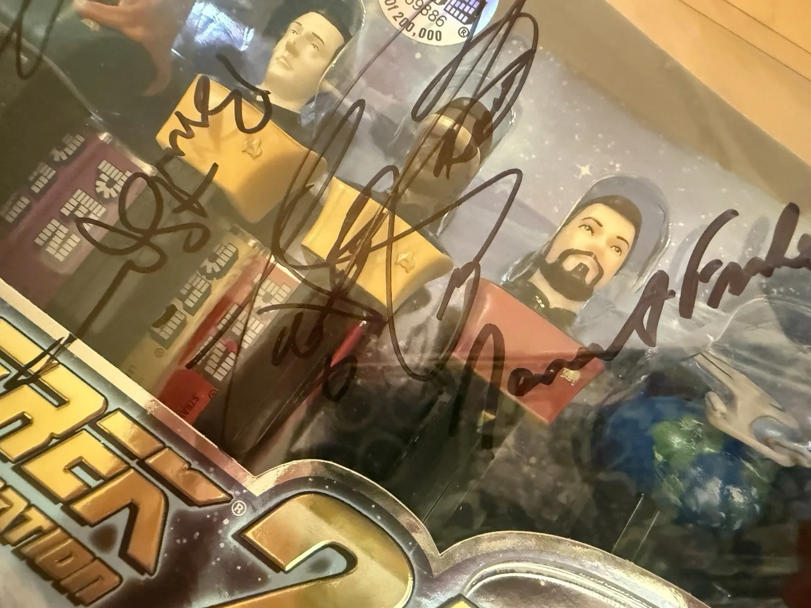Complete Star Trek next generation cast — Complete Cast Star Trek TNG Hand Signed Autographed PEZ Holder Rare ! JSA, image 5