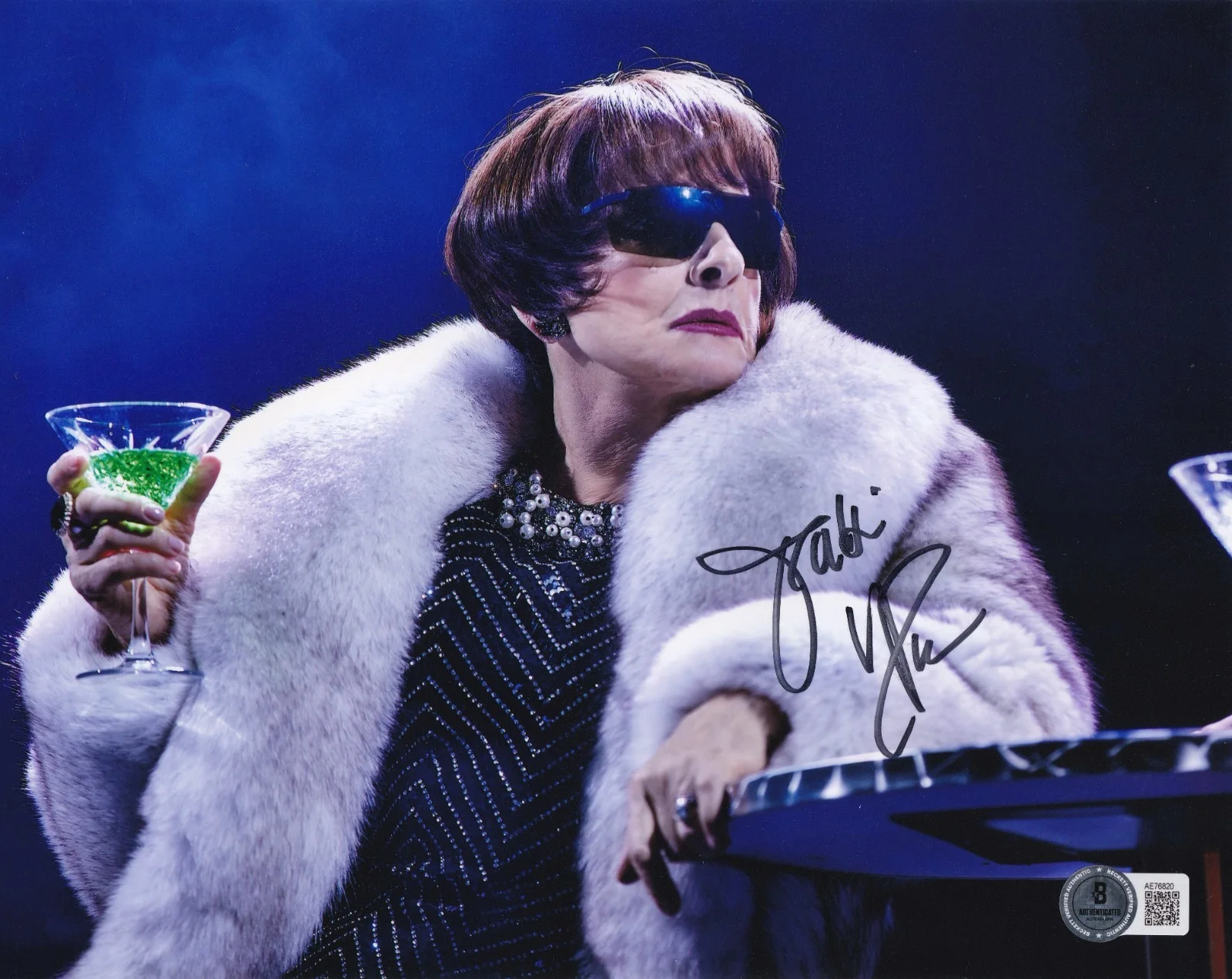 Patti LuPone — Patti LuPone Signed 8x10 Photo BAS COA Evita Les Misérables American Horror Stor