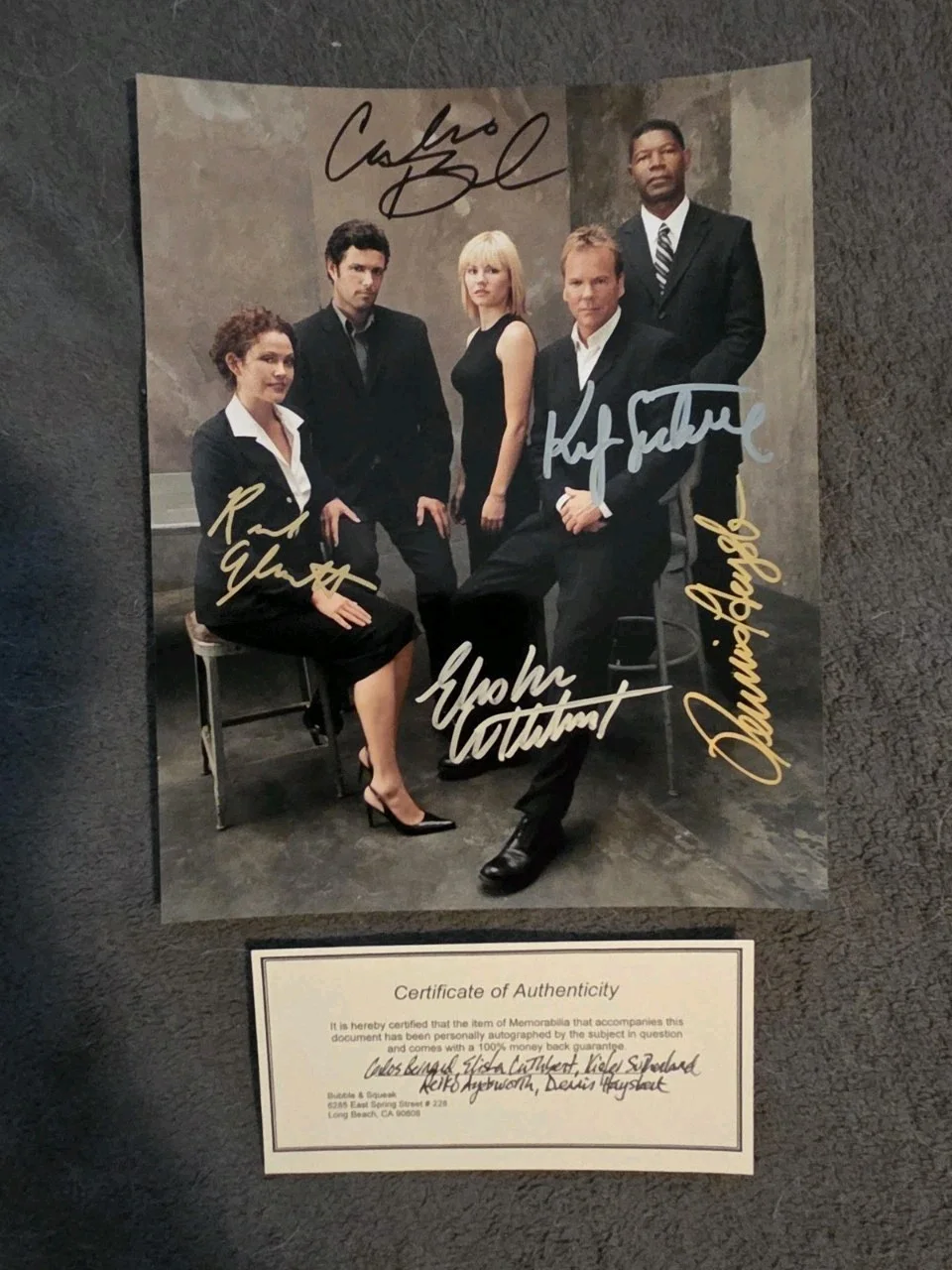 24 Cast Signed Photograph Autographed Lot COA Kiefer Sutherland Carlos Bernard, изображение 2