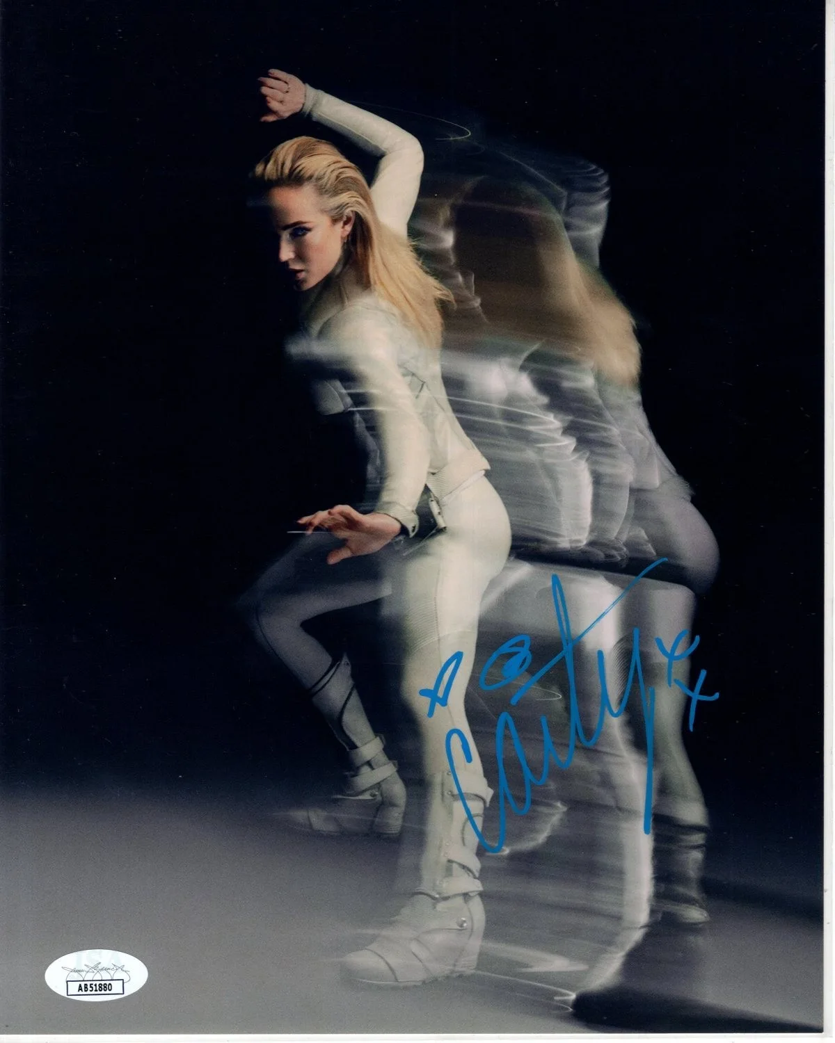 Caity Lotz — CAITY LOTZ signed autographed 8x10 ARROW SARA LANCE WHITE CANARY photo JSA